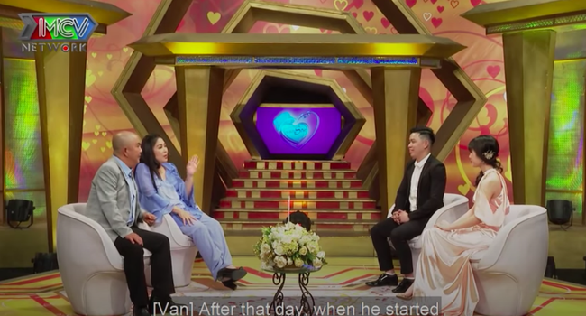 "Vợ chồng son": Ở biệt thự và là tiểu thư độc nhất của dòng họ, cô gái bị thầy giáo xông vào đòi nói lời yêu - Ảnh 7. "Vợ chồng son": Ở biệt thự và là tiểu thư độc nhất của dòng họ, cô gái bị thầy giáo xông vào đòi nói lời yêu - Ảnh 7.