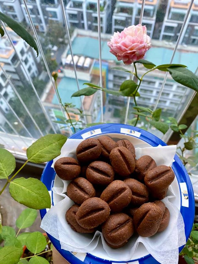 Bánh cookie hình hạt cà phê thơm nức mũi lại làm được bằng nồi chiên không dầu - Ảnh 7.