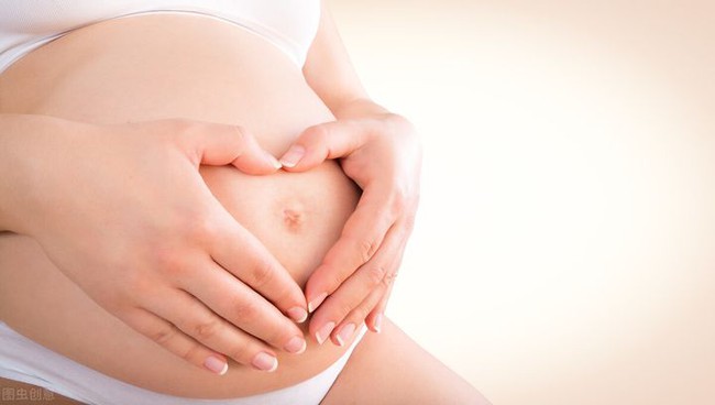 4 thói quen của bà bầu khiến chất lượng nước ối suy giảm, ảnh hưởng cả mẹ lẫn thai nhi - Ảnh 3.