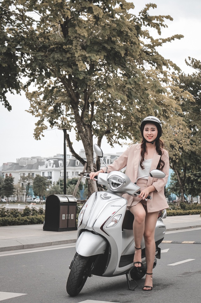 Yamaha Grande - đam mê khám phá mỗi ngày của các cô nàng công sở - Ảnh 1. Yamaha Grande - đam mê khám phá mỗi ngày của các cô nàng công sở - Ảnh 1.
