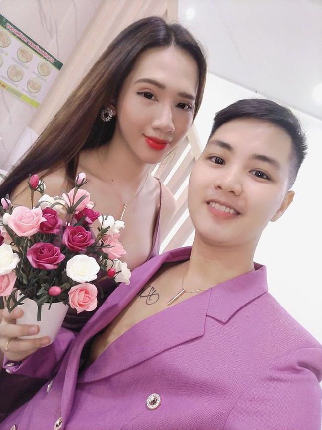 `` Người đàn ông Việt đầu tiên mang bầu '' Nói về nghi án chia tay: Vợ bỏ đi khi con vừa đầy tháng, Zalo kết bạn với 600 chàng trai và nhắn tin hàng ngày - Ảnh 3. `` Người đàn ông Việt đầu tiên mang bầu '' Nói về nghi án chia tay: Vợ bỏ đi khi con vừa đầy tháng, Zalo kết bạn với 600 chàng trai và nhắn tin hàng ngày - Ảnh 3.
