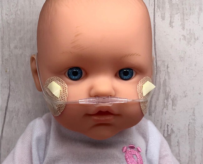 Con gái bị khiếm thính, bà mẹ đã làm một búp bê đặc biệt để tặng con, ai ngờ đây lại là cơ hội để chị "bén duyên" với một nghề được rất nhiều cha mẹ ủng hộ - Ảnh 17. Con gái bị khiếm thính, bà mẹ đã làm một búp bê đặc biệt để tặng con, ai ngờ đây lại là cơ hội để chị "bén duyên" với một nghề được rất nhiều cha mẹ ủng hộ - Ảnh 17.