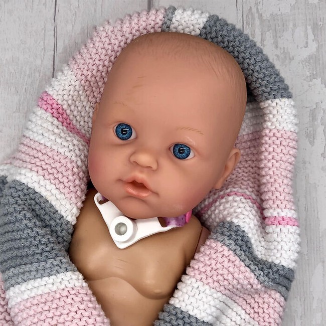 Con gái bị khiếm thính, bà mẹ đã làm một búp bê đặc biệt để tặng con, ai ngờ đây lại là cơ hội để chị "bén duyên" với một nghề được rất nhiều cha mẹ ủng hộ - Ảnh 16. Con gái bị khiếm thính, bà mẹ đã làm một búp bê đặc biệt để tặng con, ai ngờ đây lại là cơ hội để chị "bén duyên" với một nghề được rất nhiều cha mẹ ủng hộ - Ảnh 16.