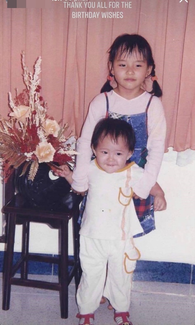 Trước hôn lễ tại địa điểm siêu sang, Công Phượng xuất hiện bên cạnh ông xã Trước thềm hôn lễ tại địa điểm siêu sang, Công Phượng xuất hiện bên cạnh vợ với chi tiết `` hack chiều cao '' đỉnh điểm, lộ diện khách mời VIP đầu tiên - Ảnh 5.