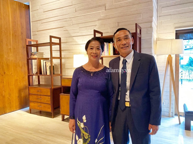 Trực tiếp tiệc cưới Công Phượng - Viễn Minh: Xa hoa, lộng lẫy - Ảnh 3. Trực tiếp tiệc cưới Công Phượng - Viễn Minh: Xa hoa, lộng lẫy - Ảnh 3.