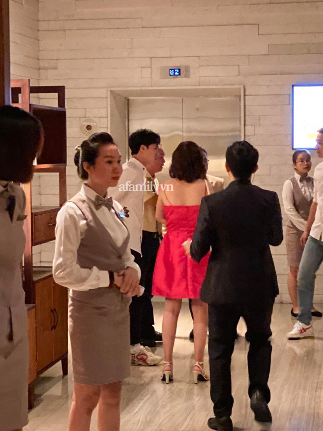 Bầu Đức và dàn cầu thủ đã có mặt tại đám cưới của Công Phượng - Ảnh 1. Bầu Đức và dàn cầu thủ đã có mặt tại đám cưới của Công Phượng - Ảnh 1.