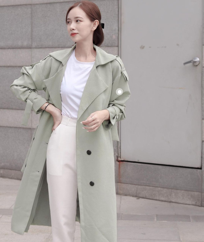9 mẫu áo trench coat "hàng tuyển" giá từ 600k ai mặc cũng sang - Ảnh 7. 9 mẫu áo trench coat "hàng tuyển" giá từ 600k ai mặc cũng sang - Ảnh 7.