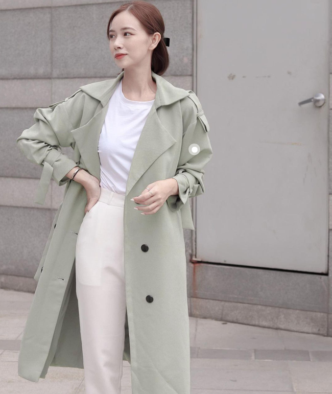 9 mẫu áo trench coat &quot;hàng tuyển&quot; giá từ 600k ai mặc cũng sang - Ảnh 7.