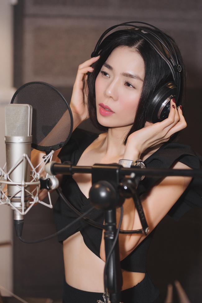 Bỏ qua những ồn ào ly hôn, Lệ Quyên tập trung cho dự án âm nhạc, hứa hẹn là một cơn sốt mới cho khán giả - Ảnh 4. Bỏ qua những ồn ào ly hôn, Lệ Quyên tập trung cho dự án âm nhạc, hứa hẹn là một cơn sốt mới cho khán giả - Ảnh 4.