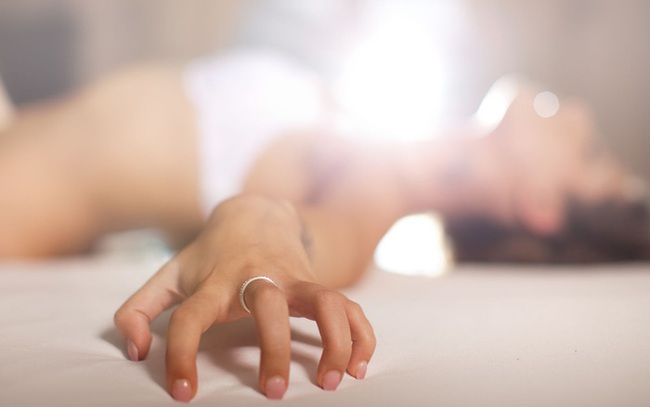 Củ đậu gãy đôi nửa ngoài, nửa trong "cửa mình", nữ y tá đến cầu cứu sếp... gắp ra - Ảnh 3. Củ đậu gãy đôi nửa ngoài, nửa trong "cửa mình", nữ y tá đến cầu cứu sếp... gắp ra - Ảnh 3.