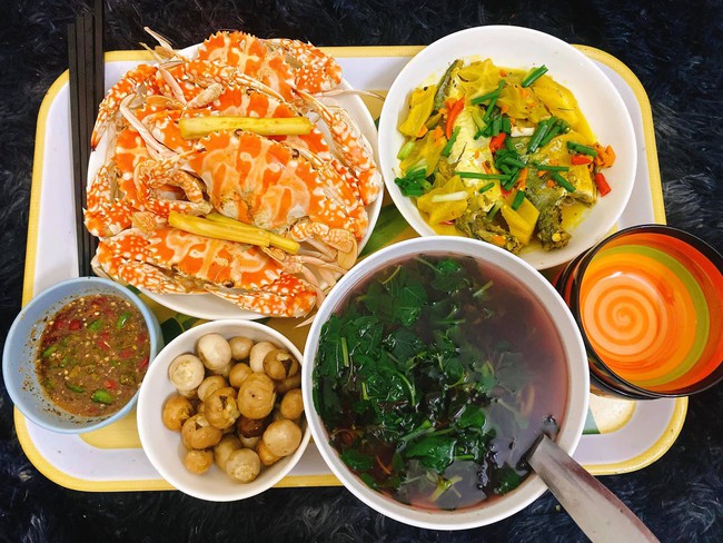 Cô nàng 9X gợi ý mâm cơm đủ đầy chị em ai cũng muốn học theo - Ảnh 3.