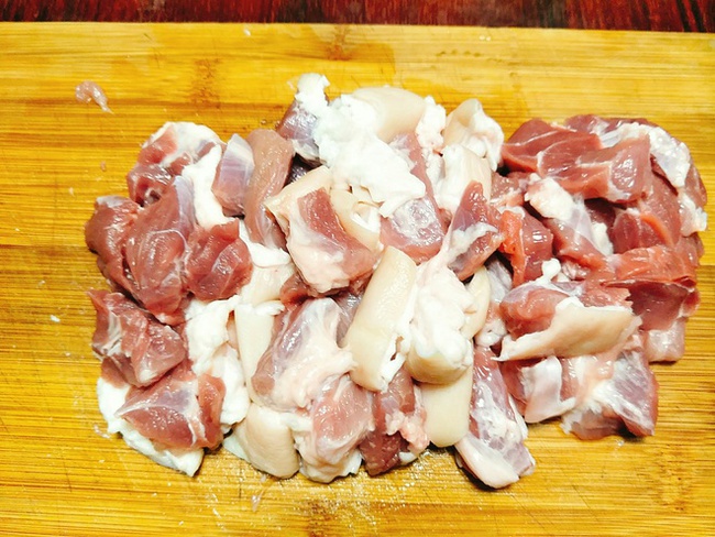 Món ăn "làm nửa tiếng, chén cả tuần" dành cho người bận rộn: Kết hợp cùng cơm nóng và dưa chua, đảm bảo vừa đủ chất vừa ngon quên sầu! - Ảnh 5.