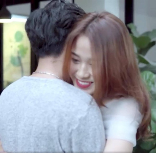 Tham gia show hẹn hò mà bị chê nhan sắc "đại trà", tiêm botox trước khi thi Hoa hậu, Đỗ Thị Hà lên tiếng - Ảnh 4. Tham gia show hẹn hò mà bị chê nhan sắc "đại trà", tiêm botox trước khi thi Hoa hậu, Đỗ Thị Hà lên tiếng - Ảnh 4.