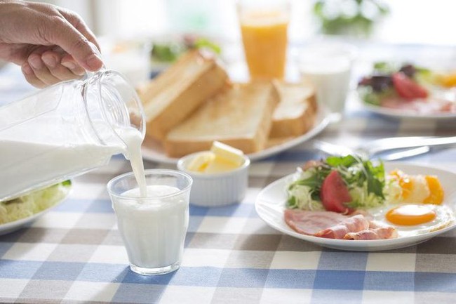 Có ba loại sữa mà trẻ em thích uống nhưng chúng không bổ dưỡng, hại sức khỏe - Ảnh 4.