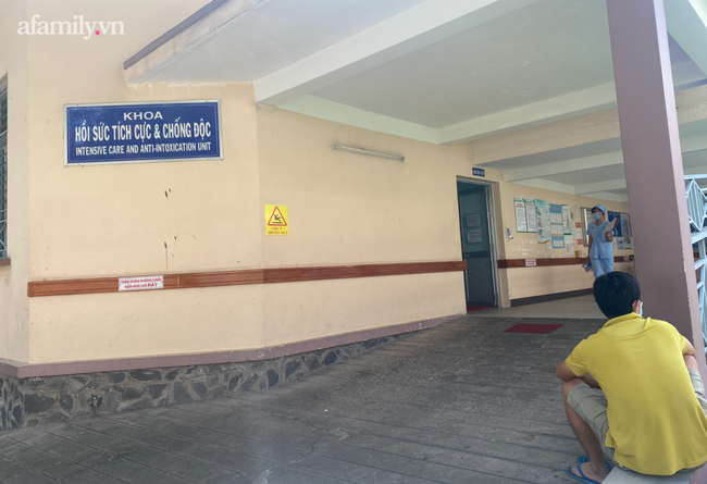 Lời kể bà ngoại bé gái 3 tuổi nguy kịch, nghi bị mẹ bạo hành: Để phân dính vào dép nên bị đánh? - Ảnh 4. Lời kể bà ngoại bé gái 3 tuổi nguy kịch, nghi bị mẹ bạo hành: Để phân dính vào dép nên bị đánh? - Ảnh 4.