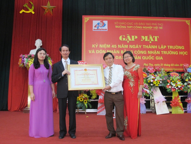 Là danh hài đình đám nhưng ít ai biết Xuân Bắc từng theo học tại trường làng có tiếng với chất lượng giáo dục "không phải dạng vừa" - Ảnh 7. Là danh hài đình đám nhưng ít ai biết Xuân Bắc từng theo học tại trường làng có tiếng với chất lượng giáo dục "không phải dạng vừa" - Ảnh 7.
