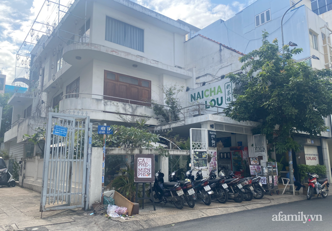 TP.HCM: Hàng loạt nạn nhân tố cáo chủ công ty Lioz Group người Malaysia lừa đảo chiếm đoạt tiền, miệt thị người Việt Nam - Ảnh 4. TP.HCM: Hàng loạt nạn nhân tố cáo chủ công ty Lioz Group người Malaysia lừa đảo chiếm đoạt tiền, miệt thị người Việt Nam - Ảnh 4.