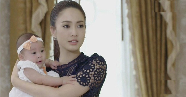 Giữa bữa cơm, chồng đập bát quát vợ "cấm cãi mẹ" nhưng ngay sau đấy anh lại ngượng mặt với phản ứng bất ngờ của vợ - Ảnh 2. Giữa bữa cơm, chồng đập bát quát vợ "cấm cãi mẹ" nhưng ngay sau đấy anh lại ngượng mặt với phản ứng bất ngờ của vợ - Ảnh 2.