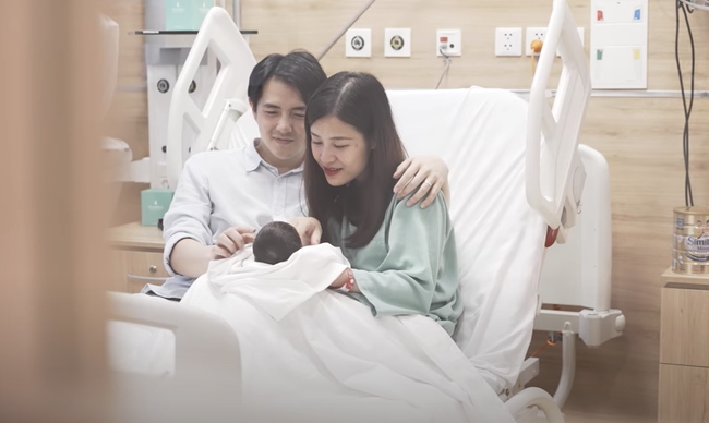 Clip: Hé lộ khoảnh khắc Đông Nhi cố gắng rặn để đẻ thường, xem xong nhiều mẹ bỉm sữa xúc động nhớ lại hành trình đi sinh của mình - Ảnh 11.