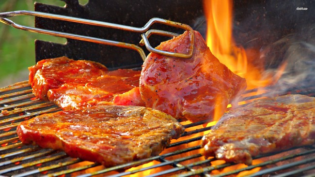 Thịt nướng là món khoái khẩu của không ít người, nhưng nếu mắc phải 5 sai lầm sau đây, món thịt thơm ngon sẽ hóa "chất độc" - Ảnh 2.