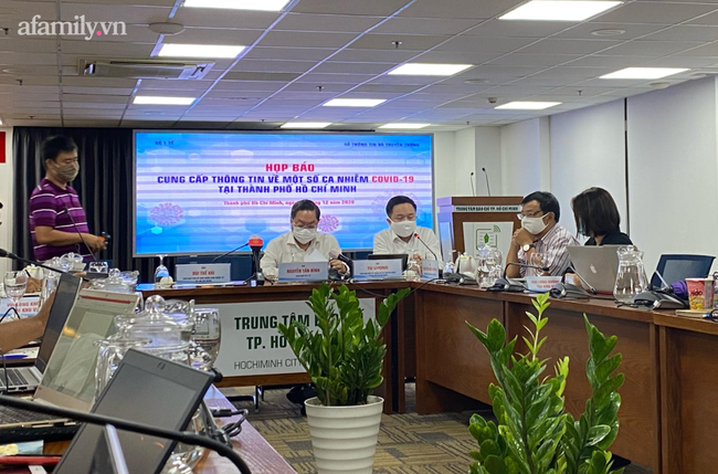Lịch trình bé trai 14 tháng tuổi nhiễm COVID-19 từ BN 1347: Cùng gia đình đến nhiều quán ăn, hội chợ, đi thăm thầy cô - Ảnh 1. Lịch trình bé trai 14 tháng tuổi nhiễm COVID-19 từ BN 1347: Cùng gia đình đến nhiều quán ăn, hội chợ, đi thăm thầy cô - Ảnh 1.