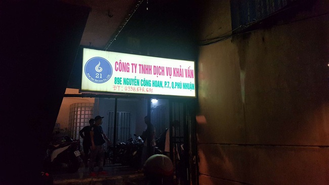 TP.HCM: Đột kích "động massage" đồng tính phát hiện 33 nam giới trần truồng, giá vé 90 nghìn/lượt "full dịch vụ" tắm tiên và quan hệ - Ảnh 1. TP.HCM: Đột kích "động massage" đồng tính phát hiện 33 nam giới trần truồng, giá vé 90 nghìn/lượt "full dịch vụ" tắm tiên và quan hệ - Ảnh 1.