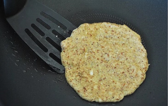 Mách chị em cách làm 2 loại bánh cho chế độ ăn kiêng low-carb: Ăn đến đâu sướng đến đấy, thao tác chế biến đơn giản đến mức nhắm mắt cũng làm được! - Ảnh 7.