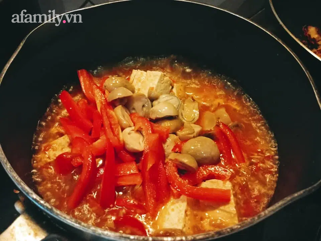 Ngày chay làm ngay món đậu hũ sa tế cay ngon, mùa đông ăn là số 1! - Ảnh 5.