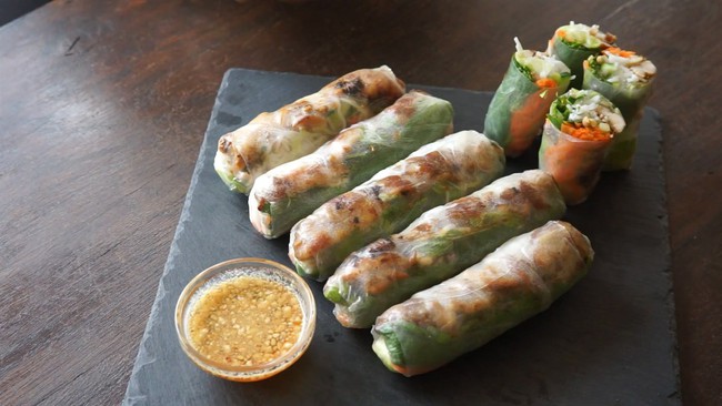 Tối ăn sướng miệng mà chẳng cần lo béo: Món gỏi này sẽ là cứu cánh cho hội chị em đang ăn kiêng và những cô nàng muốn "giải ngấy" cho cơ thể! - Ảnh 1.