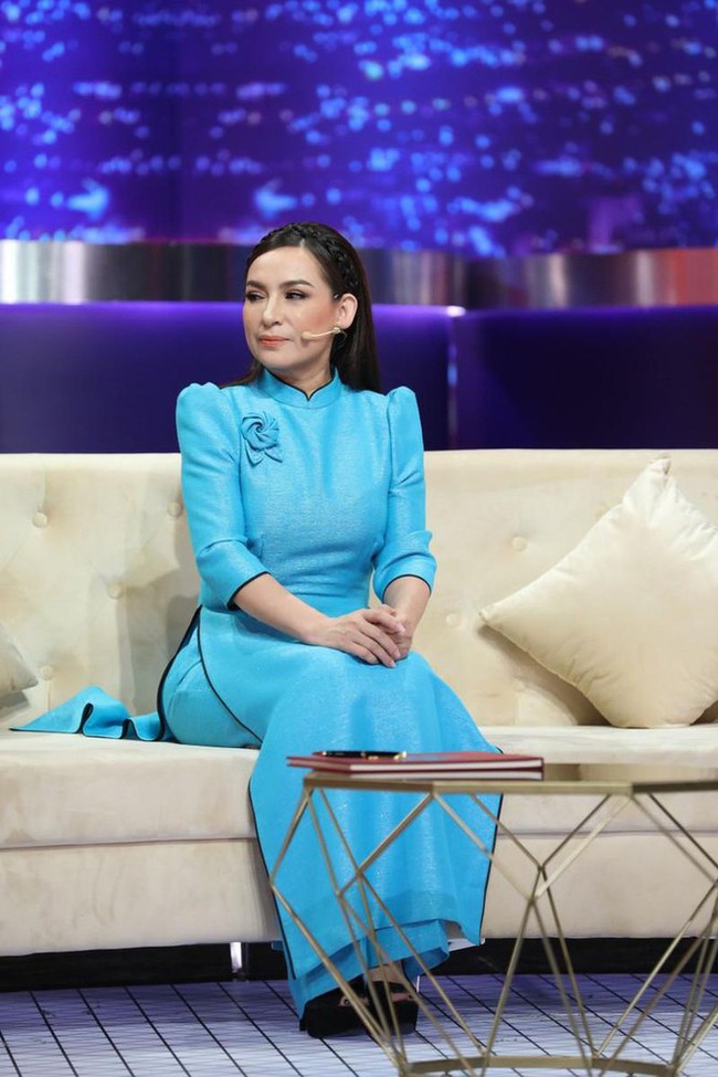 Hương Giang thừa nhận giả mạo cháu gái Phi Nhung để có show  - Ảnh 1.