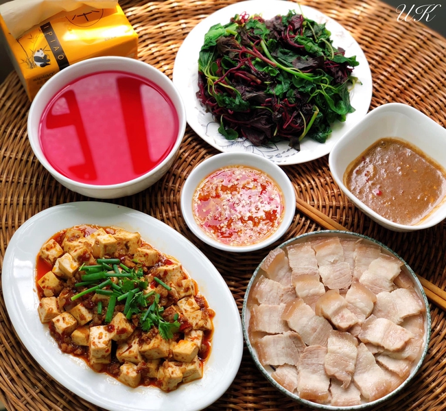 Mâm cơm chưa tới 100k ngon đẹp hút mắt, ai nhìn cũng mê - Ảnh 3.