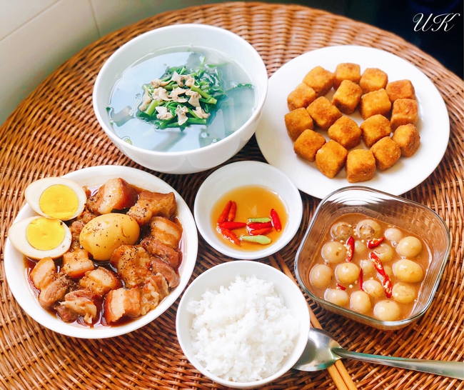 Mâm cơm chưa tới 100k ngon đẹp hút mắt, ai nhìn cũng mê - Ảnh 8.