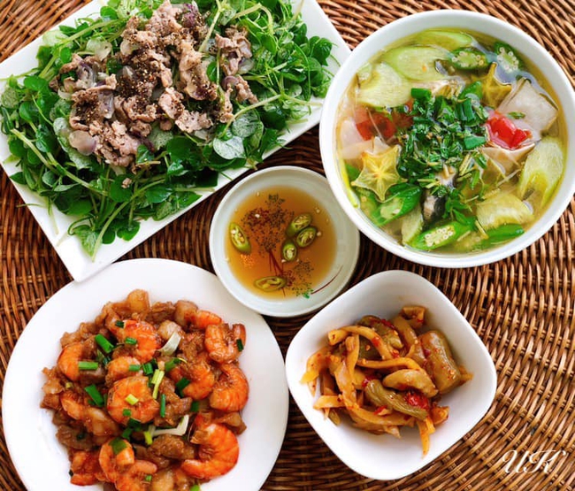 Mâm cơm chưa tới 100k ngon đẹp hút mắt, ai nhìn cũng mê - Ảnh 9.