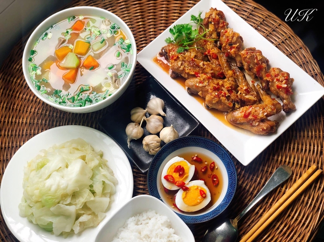 Mâm cơm chưa tới 100k ngon đẹp hút mắt, ai nhìn cũng mê - Ảnh 5.