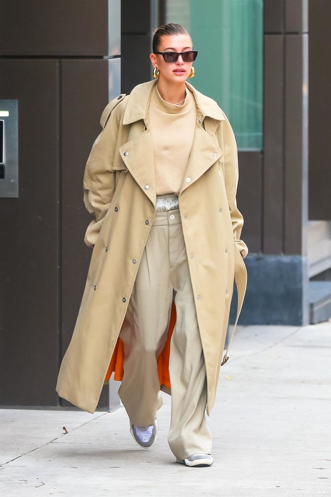Bà xã Justin Bieber diện áo khoác dáng dài theo 10 cách rất đơn giản nhưng siêu xịn mịn, nhìn mà muốn &quot;copy&quot; trọn mùa Đông - Ảnh 7.