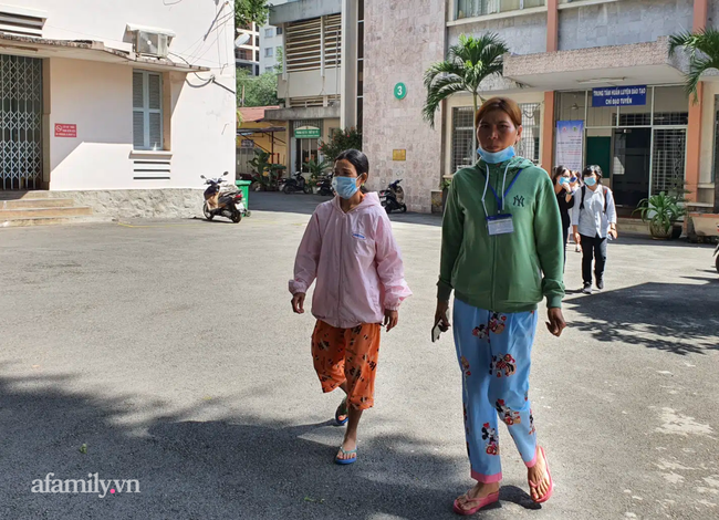 Distressed family situation of a 4-year-old boy whose uncle was stabbed in the eye: his father was killed by his cousin four months ago - Photo 7.