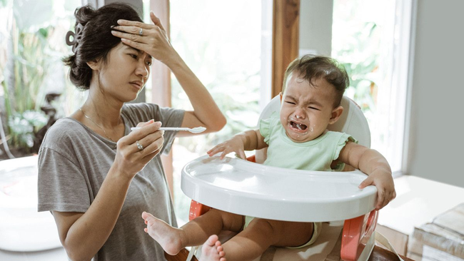 Nuôi con mà "9 người 10 ý", áp lực vô hình khiến các mẹ loay hoay - Ảnh 4. Nuôi con mà "9 người 10 ý", áp lực vô hình khiến các mẹ loay hoay - Ảnh 4.