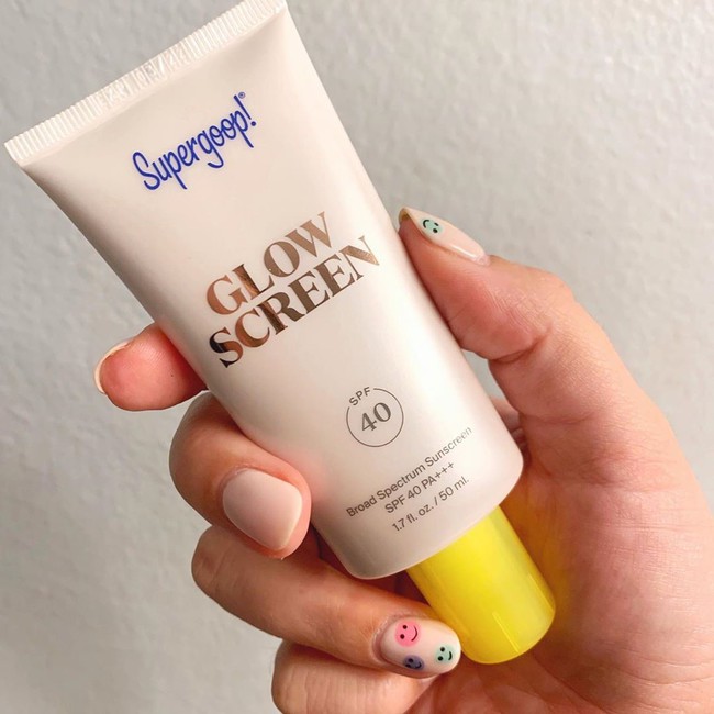 Lấy chồng làm bác sĩ, quý cô "ngộ" ra ngay quy trình skincare buổi sáng chỉ 4 món mà nâng tông da, xóa sạch tỳ vết - Ảnh 9. Lấy chồng làm bác sĩ, quý cô "ngộ" ra ngay quy trình skincare buổi sáng chỉ 4 món mà nâng tông da, xóa sạch tỳ vết - Ảnh 9.