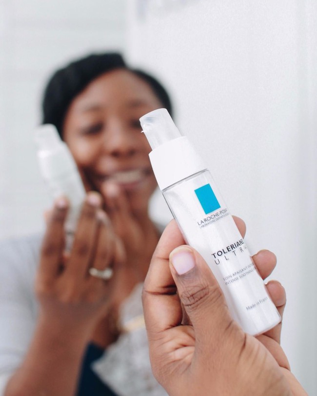 Lấy chồng làm bác sĩ, quý cô "ngộ" ra ngay quy trình skincare buổi sáng chỉ 4 món mà nâng tông da, xóa sạch tỳ vết - Ảnh 4. Lấy chồng làm bác sĩ, quý cô "ngộ" ra ngay quy trình skincare buổi sáng chỉ 4 món mà nâng tông da, xóa sạch tỳ vết - Ảnh 4.