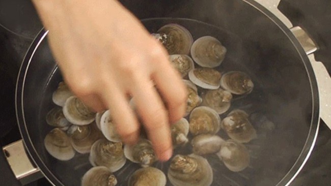 Món canh nóng hổi, thơm ngon này không chỉ giúp chị em thổi bay cái lạnh của mùa đông mà còn hỗ trợ đánh tan cả mỡ thừa trong cơ thể! - Ảnh 6.