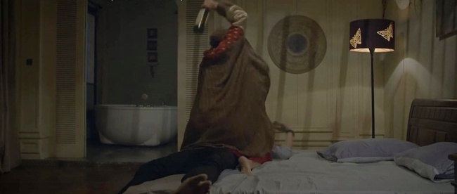 Trói buộc yêu thương: Sốc với cảnh Hà bị ép cởi áo tắm trước mặt đàn ông, giết chết chồng cũ ngay trên giường - Ảnh 8.