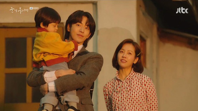 Con gái của Kim Tae Hee trong phim thế sóng &quot;Crash Landing On You&quot; là một bé trai đóng, có vẻ ngoài đáng yêu thế này - Ảnh 10.