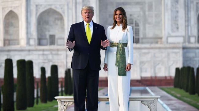 &quot;Nữ thần&quot; Ivanka Trump khoe ảnh hạnh phúc bên chồng tại ngôi đền tình yêu nhưng nhìn sang vợ chồng Tổng thống Mỹ mới thực sự đáng ngưỡng mộ - Ảnh 4.