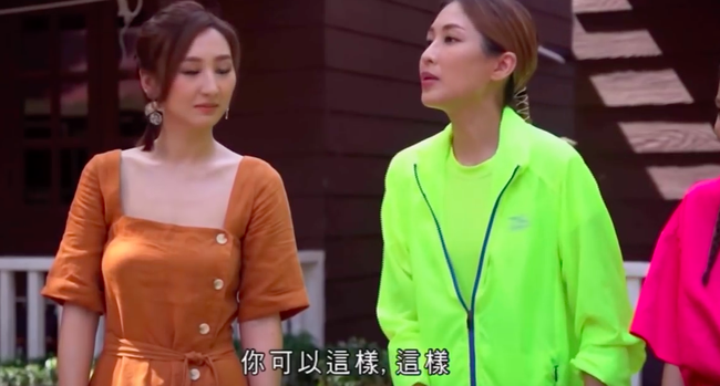 Sao TVB - &quot;mỹ nữ cảnh 18+&quot; Cao Hải Ninh gây sốc khi liếm dép đầy bùn đất trên sóng truyền hình - Ảnh 5.