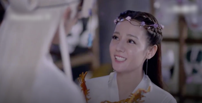 "Tam sinh tam thế Chẩm thượng thư": Thêm cảnh Cao Vỹ Quang hôn môi Địch Lệ Nhiệt Ba ngấu nghiến rồi cầu hôn - Ảnh 4. "Tam sinh tam thế Chẩm thượng thư": Thêm cảnh Cao Vỹ Quang hôn môi Địch Lệ Nhiệt Ba ngấu nghiến rồi cầu hôn - Ảnh 4.