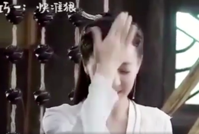 "Tam sinh tam thế Chẩm thượng thư": Đóng cảnh ân ái đến có thai, Địch Lệ Nhiệt Ba - Cao Vỹ Quang che mặt liên tục - Ảnh 5. "Tam sinh tam thế Chẩm thượng thư": Đóng cảnh ân ái đến có thai, Địch Lệ Nhiệt Ba - Cao Vỹ Quang che mặt liên tục - Ảnh 5.