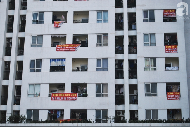 Hà Nội: Cư dân đồng loạt căng băng rôn kín tòa nhà chung cư cao cấp vì chủ đâu tư thất hứa - Ảnh 19.