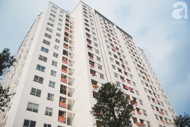 Hà Nội: Cư dân đồng loạt căng băng rôn kín tòa nhà chung cư cao cấp vì chủ đâu tư thất hứa - Ảnh 13.