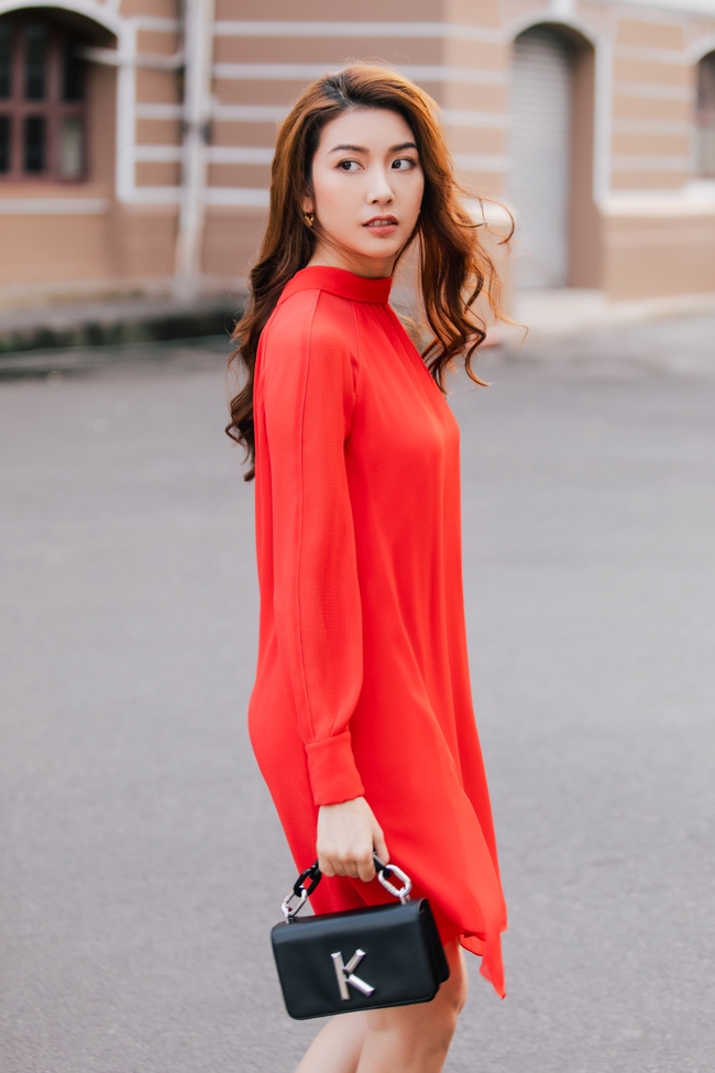 Sau nhẫn kim cương, Á hậu Thúy Vân xác nhận sẽ tổ chức đám cưới với bạn trai giàu có trong năm nay - Ảnh 10. Sau nhẫn kim cương, Á hậu Thúy Vân xác nhận sẽ tổ chức đám cưới với bạn trai giàu có trong năm nay - Ảnh 10.