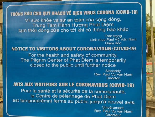 Nhà thờ Phát Diệm danh lam thắng cảnh nổi tiếng tạm đóng cửa chung tay đẩy lùi nCov - Ảnh 2.